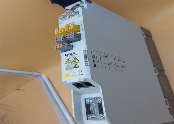 레은제 E70ACMSE0054SA2ETE SERVO-INVERTER I700 최고 2000까지 HZ 가능한 설치 장착