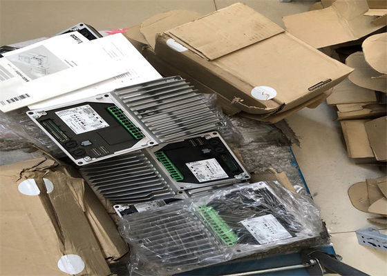 레은제 E84DGDVB15242PS 역변환기 드라이브 MOTEC 8400 입력 전압 400/480 VAC 1.5 KW