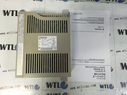 야사카와 SGDA-01VP   AC 서보 모터는 100W 0.13HP 정격용량을 운전합니다
