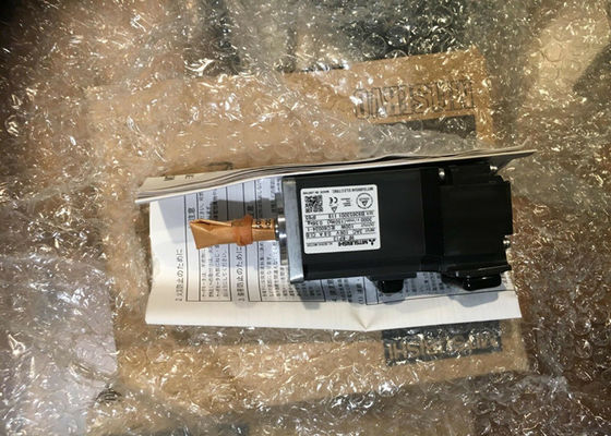 3개의 위상 모터 HF-KP13 새롭 세트와 미츠비시 100W 산업적 AC 서보 드라이브 MR-J3-10T