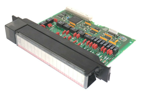 GE  IC697MDL940 출력 모듈 16 핵심 릴레이 출력 16 AMPS 120/240 VAC 또는 5/24/125 VDC 480이 VA 또는 60 와트