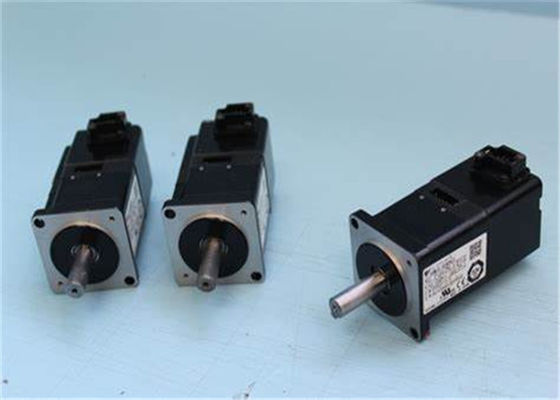 리니어 모터  야스카와 SGLFW-1ZA380BP 0W 2400N/M 1120RPM*NIB 200V 17.5A 새로운 원형
