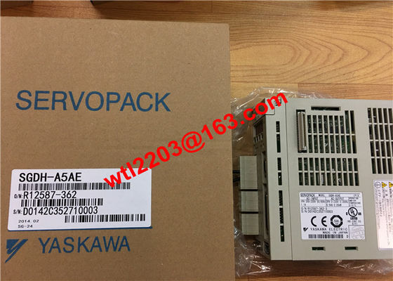 50/60HZ 산업적 서보 드라이브 일본 원형 400w 야스카와 SGDS-04A15A SERVOPACK