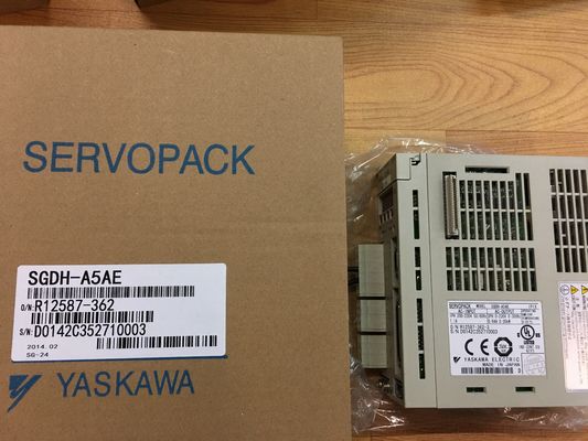 50/60HZ 산업적 서보 드라이브 일본 원형 400w 야스카와 SGDS-04A15A SERVOPACK