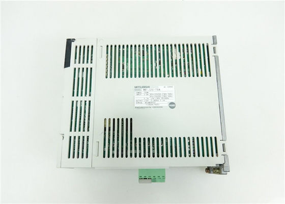 미쯔비시 전기 기계（주） 750W는 주식에서 새로운 MR-J2S-70A AC 서보 증폭기 200V를 운전합니다