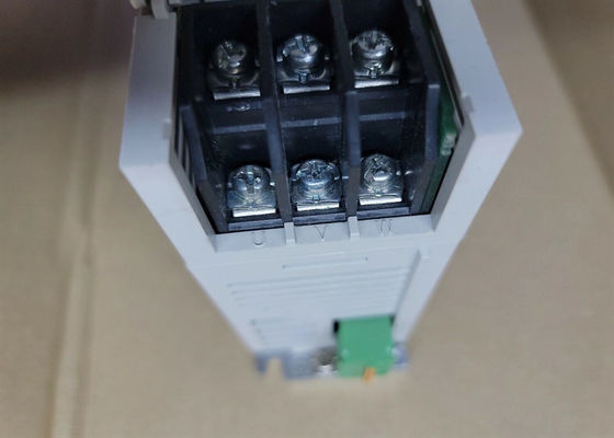 MR-J2S-70CP-S011 산업적 서보기구는 미츠비시 서보 증폭기를 운전합니다