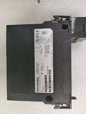 AB  1746-OB8 10-50 볼트 DC 원천 SLC 500 디지털 DC 출력 모듈