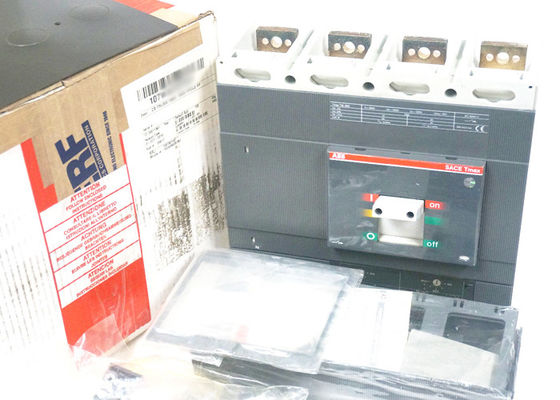 1SDA060317R1 Tmax T6L800 TMA800-8000 배선용 차단기 PLC 일부