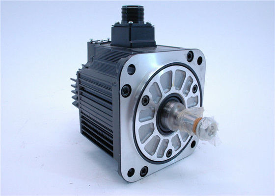 SGMG-05ASRCS 1PCS 산업적 새롭고 원래 야스카와  AC 서보 모터 새로운 450W 3.8A