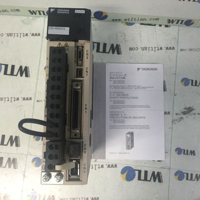 50/60HZ 산업적 서보 드라이브 야스카와 SGDV-R90A01A SERVOPACK 브랜드 뉴