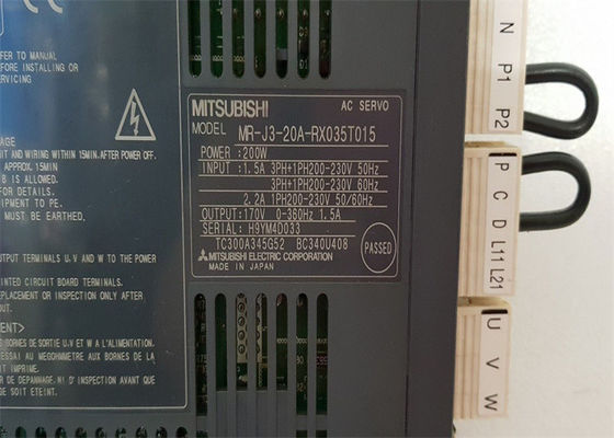 200W 미츠비시 MR-J3-20A-RX035T015 교류 서보 증폭기 1.5A 산업적 출력 드라이브 170V