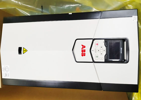 ACS880-01-206A-3 주파수 인버터 3AUA0000108028 저전압 AC은 110kW 206A를 운전합니다