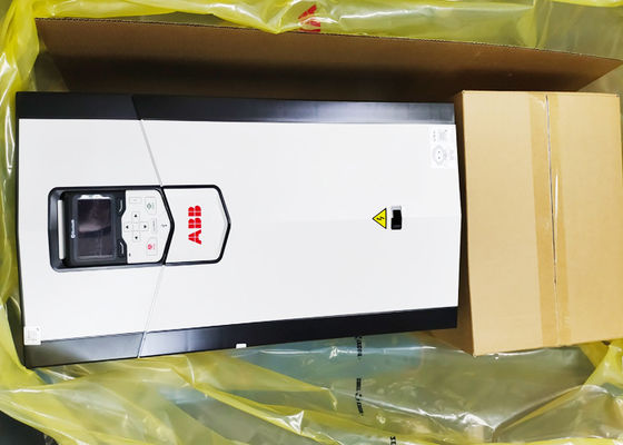 ACS880-01-206A-3 주파수 인버터 3AUA0000108028 저전압 AC은 110kW 206A를 운전합니다