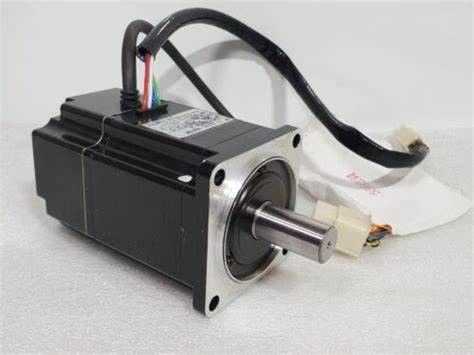 SGM-02A312  산업적 서보 모터 야스카와 AC 서보 모터 200W 200V Ins 비