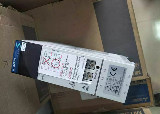 새로운 미츠비시 전기 200W 산업적 증폭기 MR-J2S-20A-S075 3상 서보 드라이브