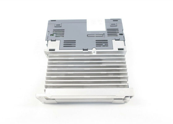 신주 미츠비시 서보 증폭기 MR-J3-100B4 1 kw 산업적 드라이브 0-360hz 2.8a 323v ac