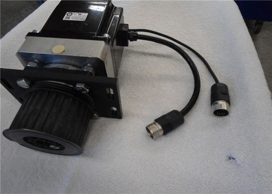 야스카와에 의해 제조된 SGMGV-13ADC61  서보 모터  200V 10.7A 인스프  N.m8.34