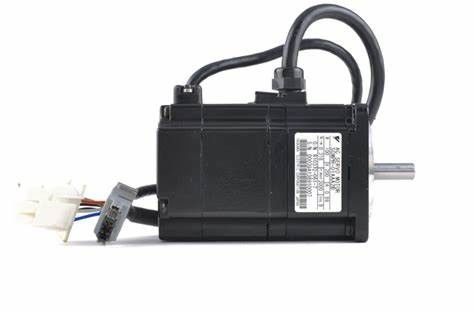 SGMGH-13ACA61 240V 산업적 서보 드라이브는  서보 기구에 의한 모터 출력 1.3KW를 통합했습니다
