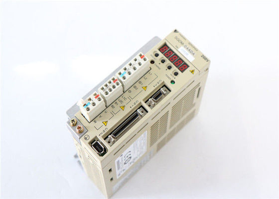 야사카와 SGDM-10ADA AC 서보 모터 드라이브 입력 : 7 200-230 VAC 50/60 HZ