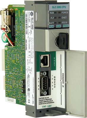 AB 1747-L551 모듈 1 Amp 5 볼트 DC / 0 Amps 24 볼트 DC 64K 백업 메모리 용량