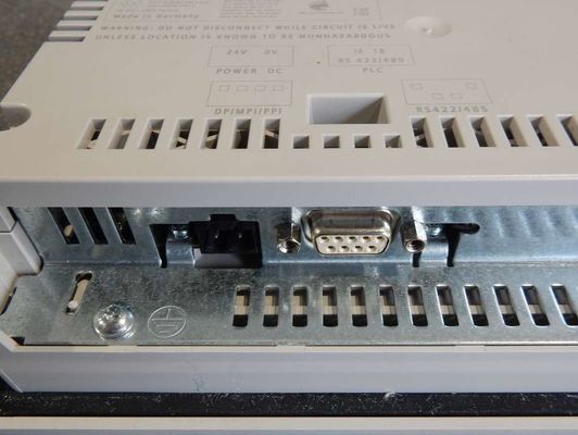 지멘스 6AV6642-0BC01-1AX1 128 MB / SD는 0.24 DC  512 MB 32 KB 통합된 플래시를 최대한으로 씁니다