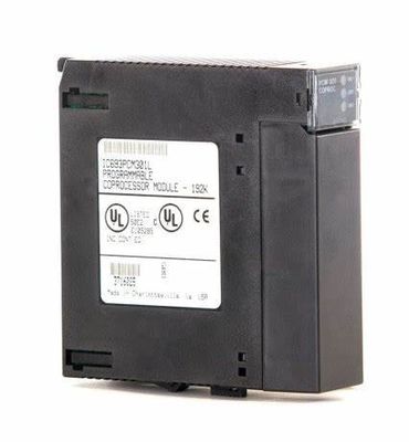 PCM 모듈 RS-232 연결의 앞 부분에 위치한 GE  IC693PCM301 단일 커넥터