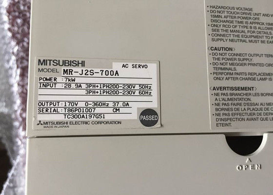 주식에서 MR-J2S-700CL 7KW 미츠비시 교류 서보 증폭기 인더스트리얼 3 단계 모터 드라이브 뉴