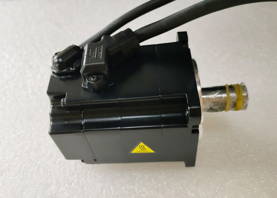 새로운 SGM7J-02AFC6S AC 서보 모터 200V 200W 0.318NM 3000r/Min