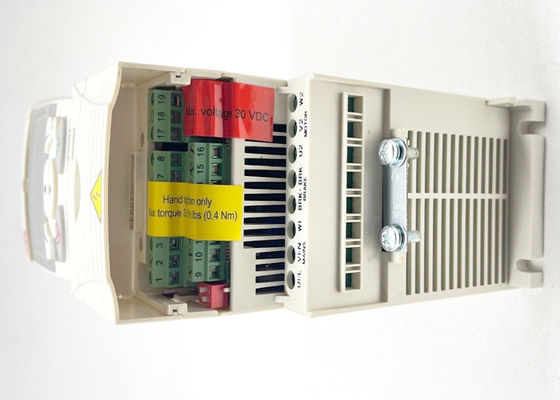 ACS355-03U-05A6-4+J400 3AUA0000078249 기계 AC 드라이브 주파수 변환기