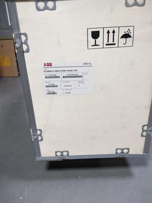 ABB ACS800-04-0260-2 200kW 445A 주파수 변환기 단일 드라이브 모듈 205kg