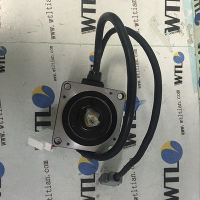SGM-02UW14E 야스카와 17비트 절대적 인코더 SERVO MOTOR 100W 0.89A 새 팩