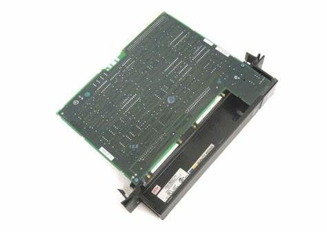 GE IC697BEM711 0.8 Amps 그리고 모듈 또한 5 볼트 DC 입력 전압을 필요로