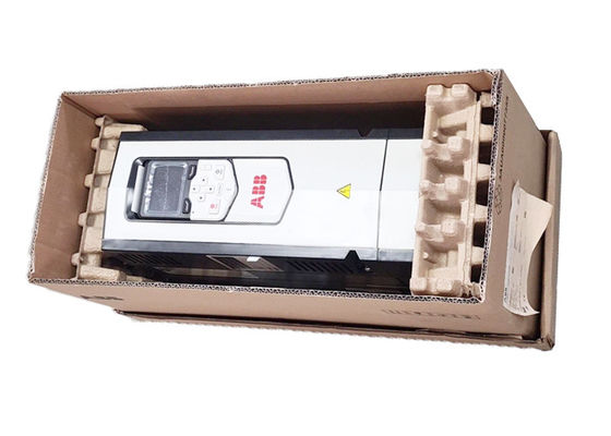 ACS880-01-12A6-3 3AUA0000107990 벽에 장착 된 단일 드라이브 5.5kW 12.9A