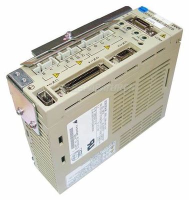 야스카와 SGDM-01AD 1단계 2A 200V 100W 0.13HP SERVOPACK AC 서보 드라이브