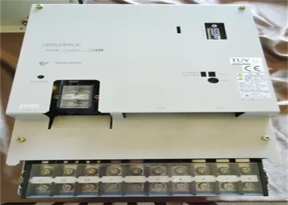 230V 야스카와 SGDB-75AD AC 세르보 증폭기