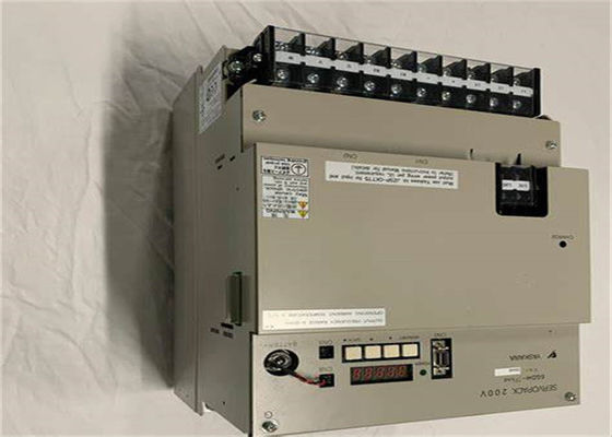 새 야스카와 SGDH-75AE 200-230V AC 서버 드라이브 오리지널 박스
