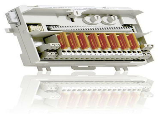 ABB TU835V1 3BSE013236R1 모듈 단위 8 사용 된 전원 소지점 8 신호 단말기