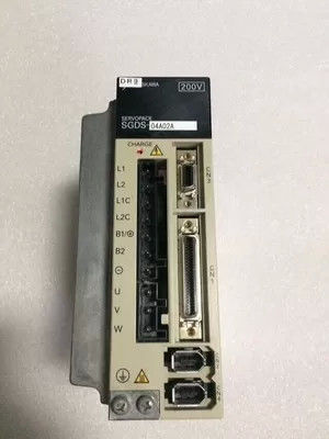 야스카와 SGDS-04A02A 새 AC 세르보 증폭기 200-230V 4.7A 400W