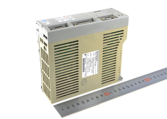 야스카와 SGDL-01AP 새 산업용 서보 드라이브 200-230V 박스