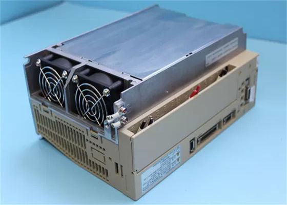 야스카와 SGDM-20AC-SD2BM 새 AC 세르보 증폭기 오리지널 박스
