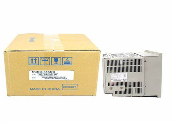 야스카와 새 AC 세르보 증폭기 SGDB-44ADG 230V 3단계 박스