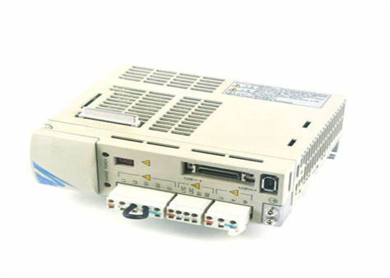 야스카와 SGDG-04GT AC 세르보 증폭기 0.4kw 230V