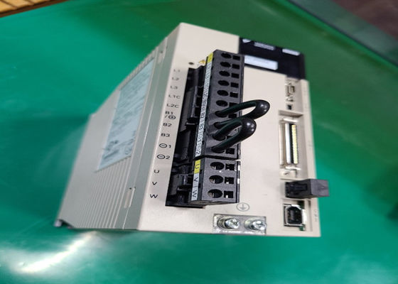 야스카와 SGDV-3R8A05A AC 세르보 증폭기