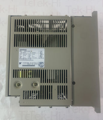 야스카와 SGDB-44ADG-P 200-230 V AC 입력 3단계 입력/출력 4.4 kW (5.90HP) 출력