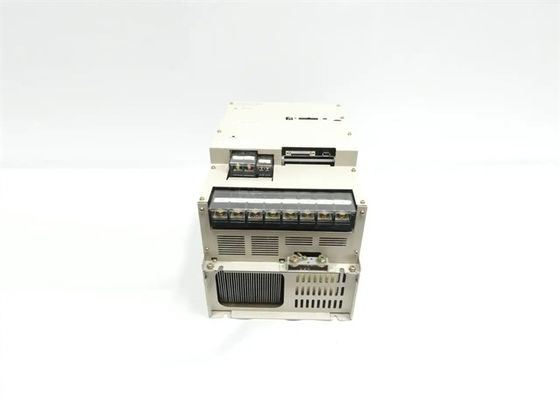 SGDH-1AAE 세르보 드라이브 야스카와 신형 오리지널 박스 230V