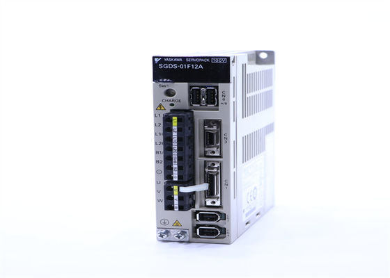 오리지널 야스카와 SGDS-01F12A 산업용 서보 드라이브