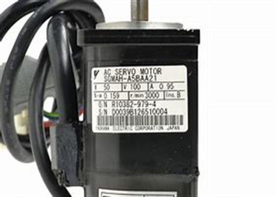 SGMAH-A5BAA21 AC 세르보 모터 야스카와 오리지널 박스에서 새 제품