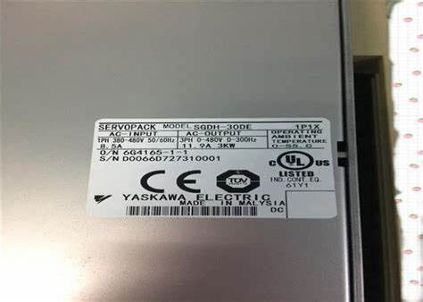 야스카와 SGDH-30DE 산업용 AC 서보 드라이브 새 원본 480V