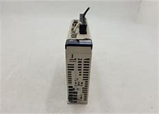 야스카와 750W AC 세르보 드라이브 SGD7S-1R6A20A 새 원본 상자