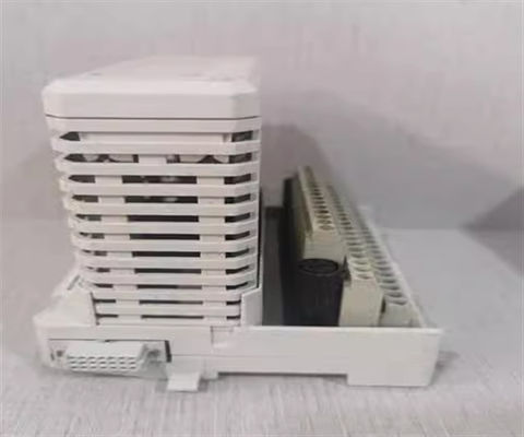 ABB AO895 3BSC690087R1 아날로그 출력 새롭고 저렴한 디지털 증폭기 모듈